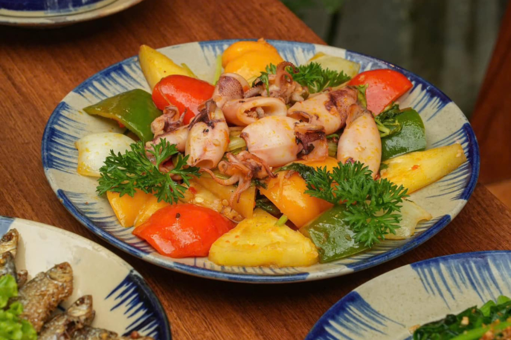 Mực xào chua ngọt