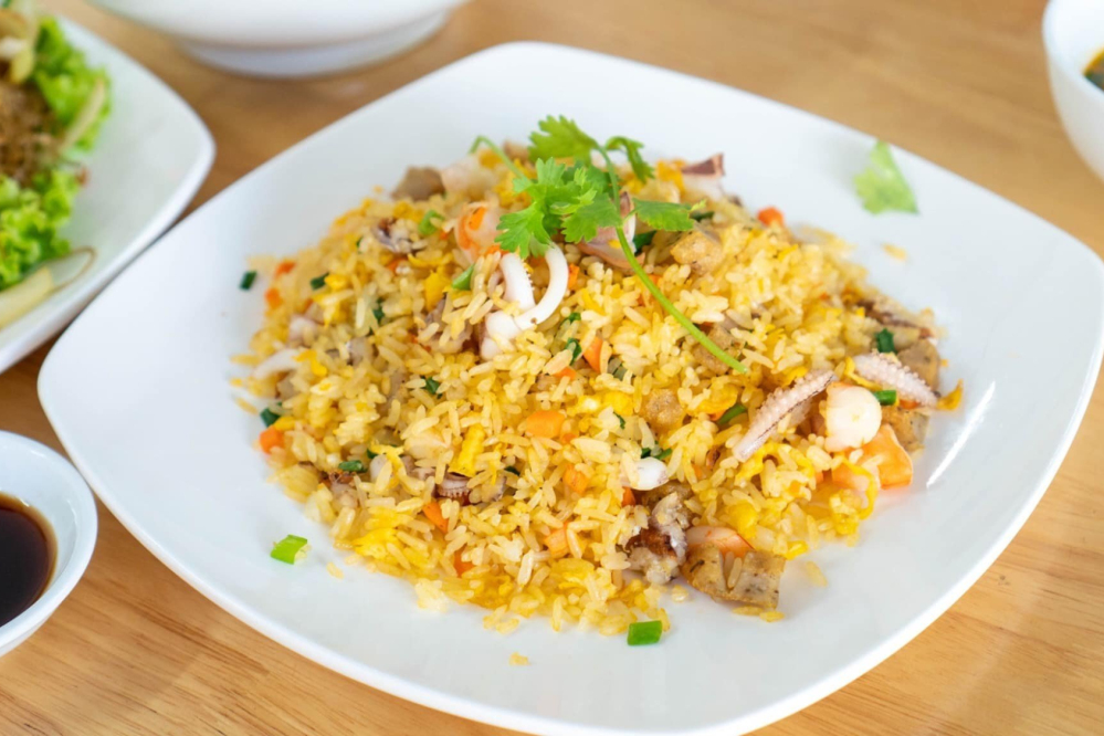 Cơm chiên hải sản
