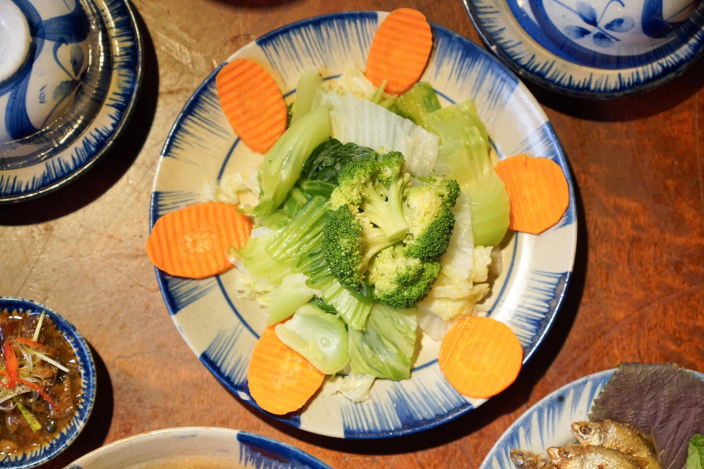 Rau thập cẩm luộc kho quẹt