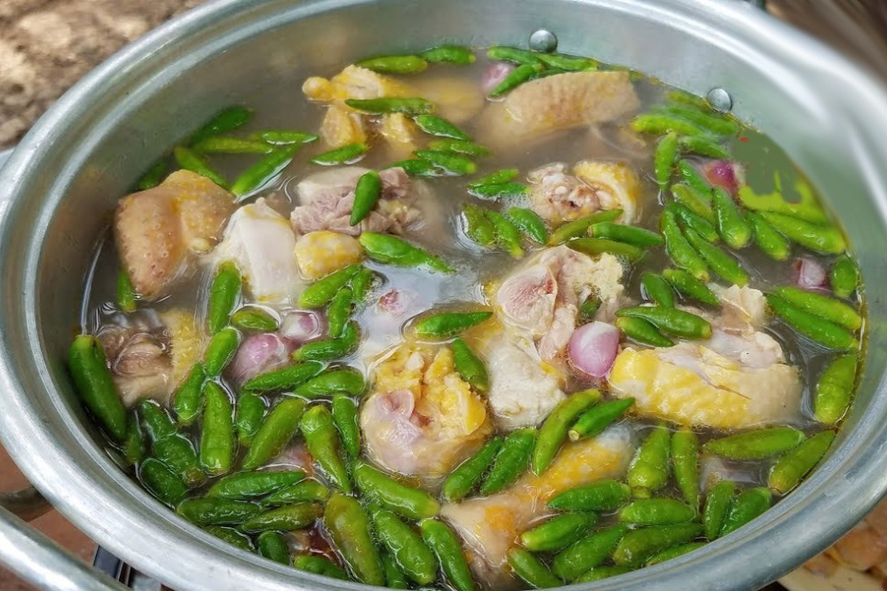 Lẩu gà ớt hiểm