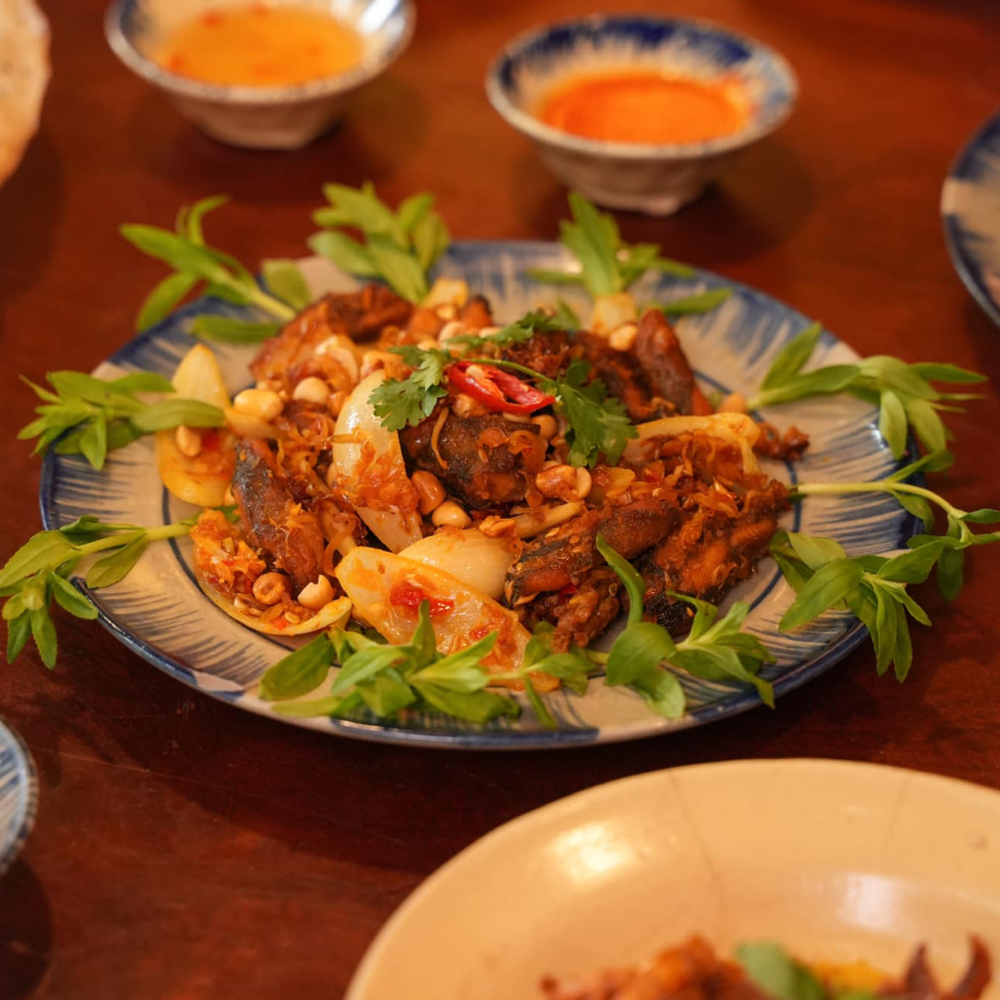 Lươn chiên giòn mắm me